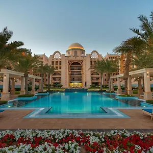simply-comfort-sarai-palm-jumeirah.dubaihotelsoffers.com/