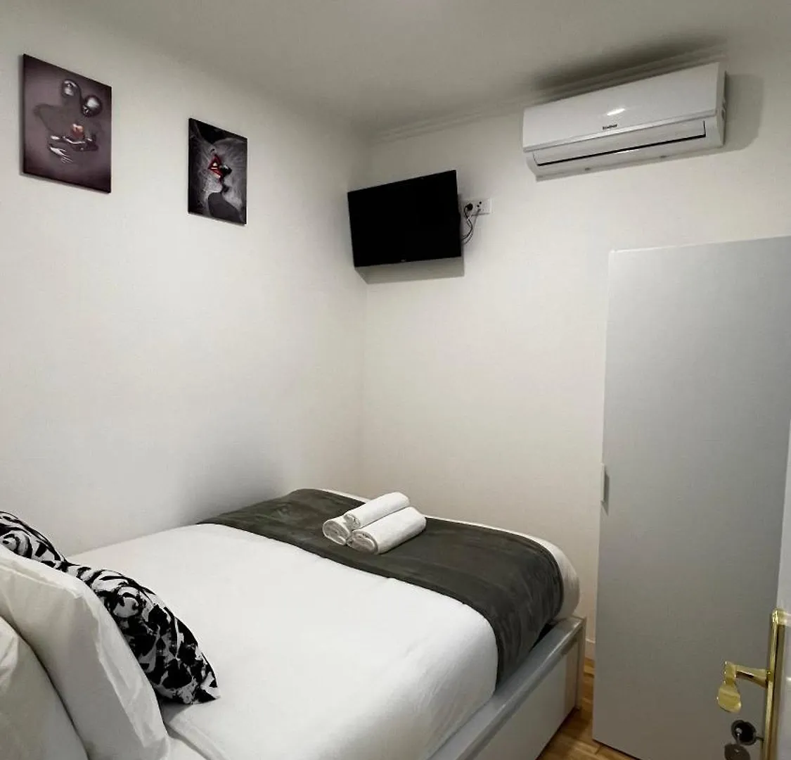 Apartamento Pensamento 12B Lisboa 0*,